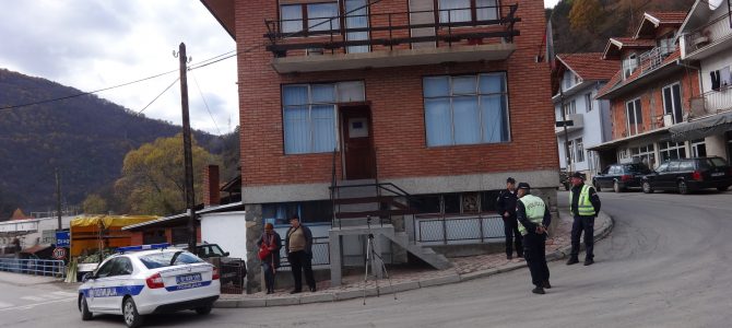 Показна полицейска акция срещу КИЦ “Босилеград” Показна полицейска акция срещу КИЦ “Босилеград”