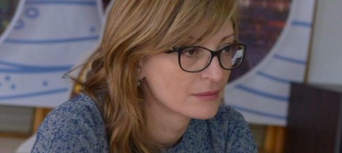 Вицепремиерът и външен министър Екатерина Захариева: Недопустимо е арестуването на българските лекари Вицепремиерът и външен министър Екатерина Захариева: Недопустимо е арестуването на българските лекари